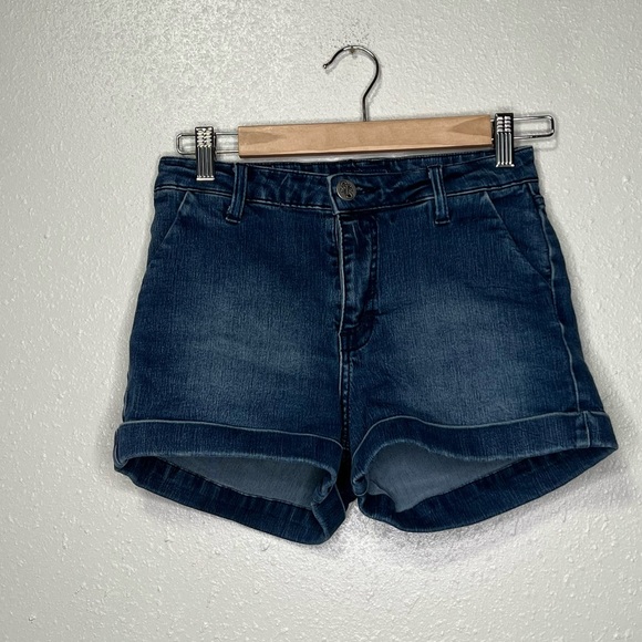 STS Blue High Rise Jean Shorts Dark Wash Denim Cuff Hem Classic Shorts Juniors 3 - Picture 1 of 4